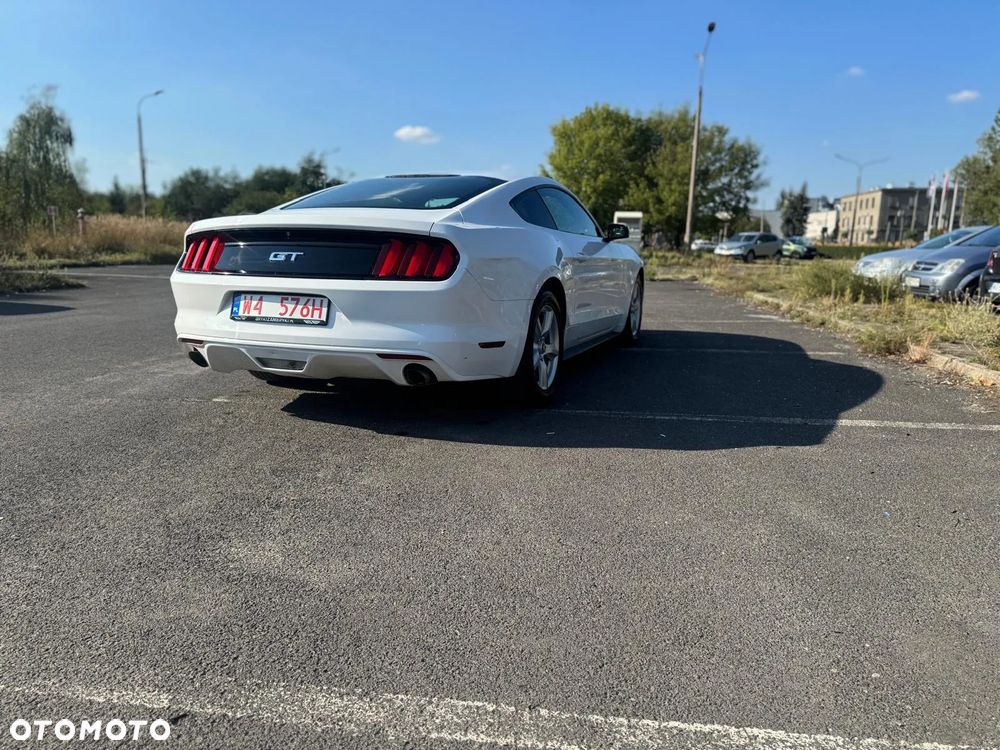 Ford Mustang - 21