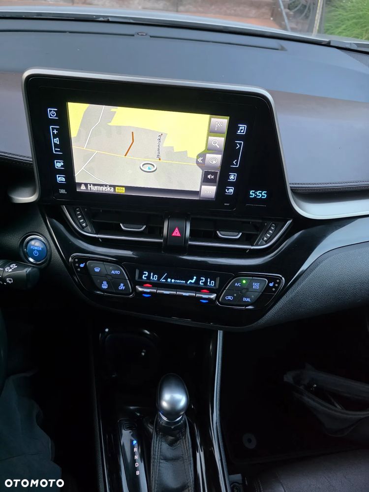 Toyota C-HR 1.8 Hybrid Neon Lime powered by JBL - 28