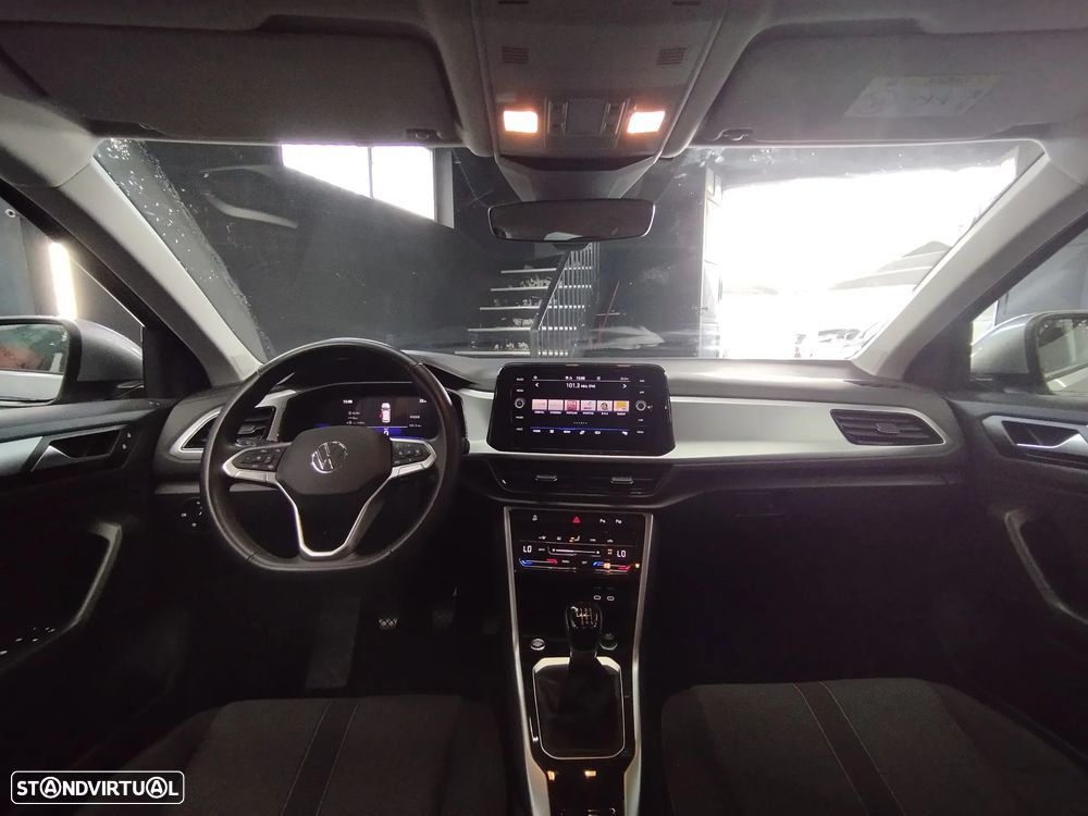 VW T-Roc 1.0 TSI Urban - 16
