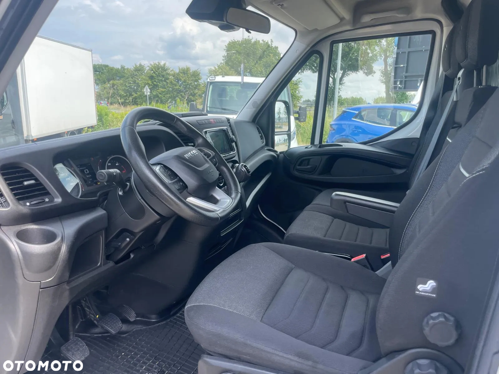 Iveco 35S18 10EP Międzynarodówka, podnoszony dach - 14