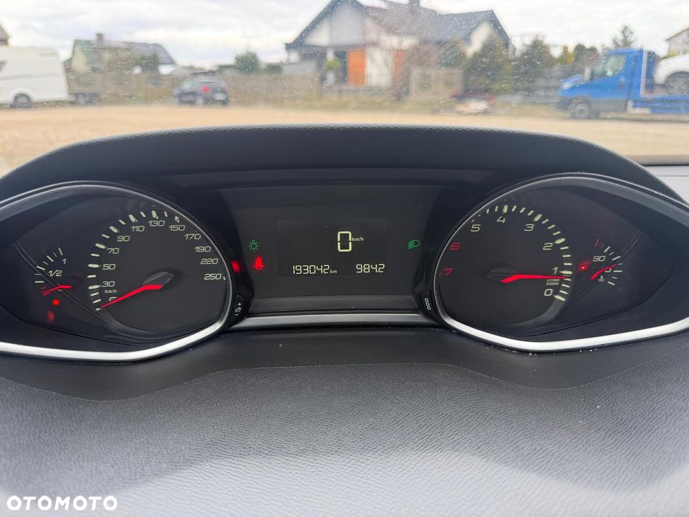 Peugeot 308 PureTech 82 Active - 12