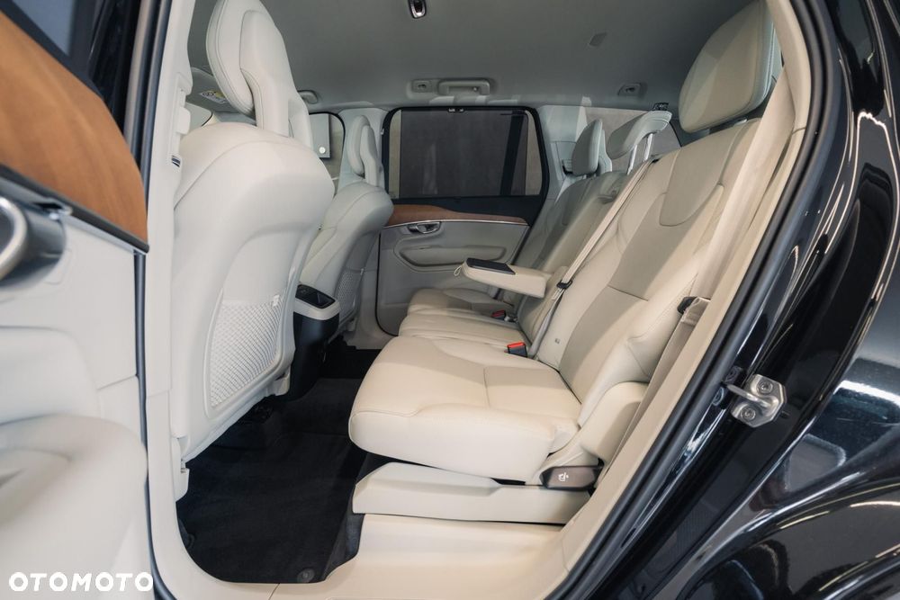 Volvo XC 90 B5 D AWD Momentum Pro - 15
