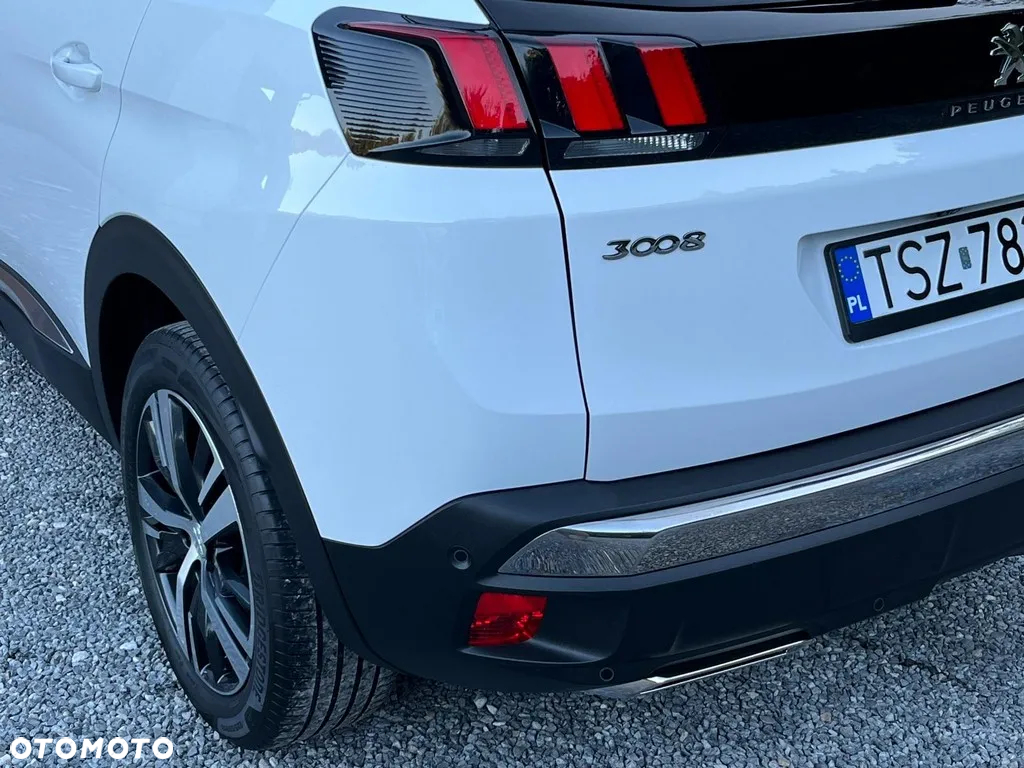 Peugeot 3008 1.2 PureTech Allure S&S - 20