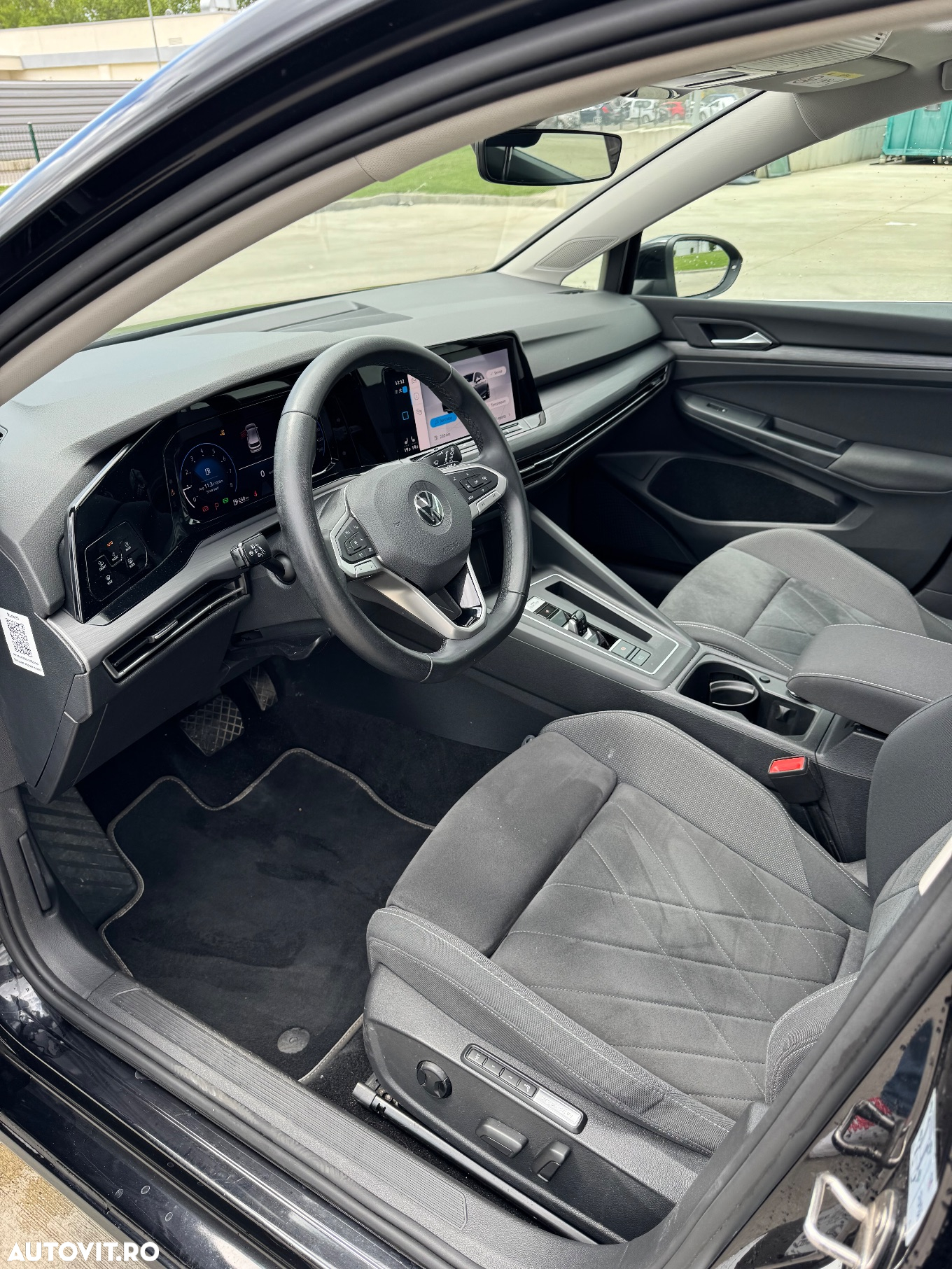 Volkswagen Golf 1.5 eTSI ACT DSG MHEV Style - 9