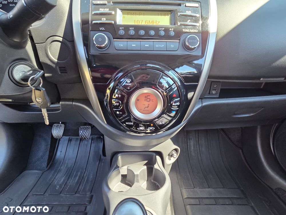 Nissan Micra 1.2 Bild der Frau - 14