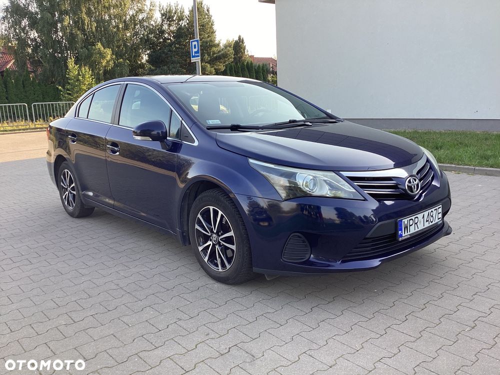 Toyota Avensis 2.0 D-4D Active - 10