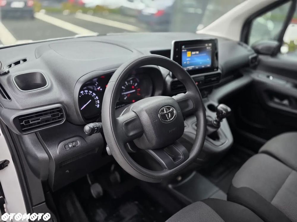 Toyota Proace City 2.0t 1.5 D-4d 100KM  Furgon Blaszak BEZWYPADKOWA z Polskiego Salonu I Pierwszy i Jedyny Właściciel I Pełna Faktura Vat 23% - 16