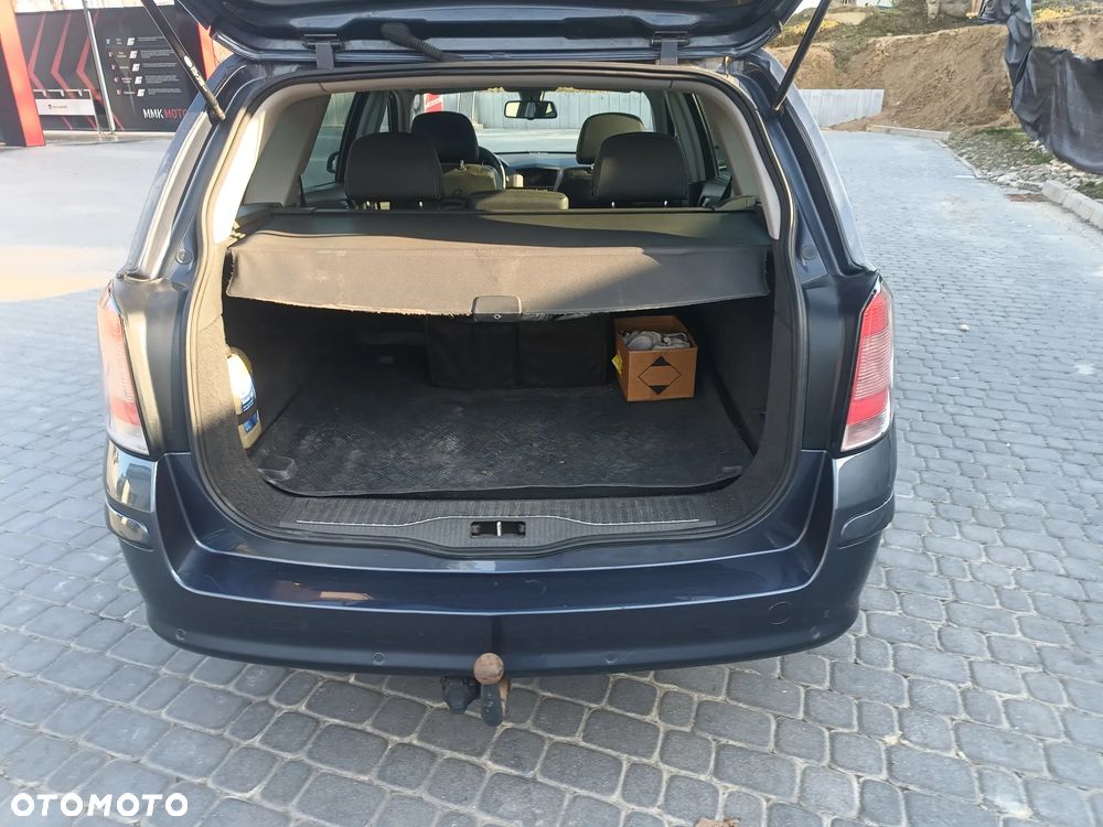 Opel Astra 1.7 CDTI DPF Design Edition - 8