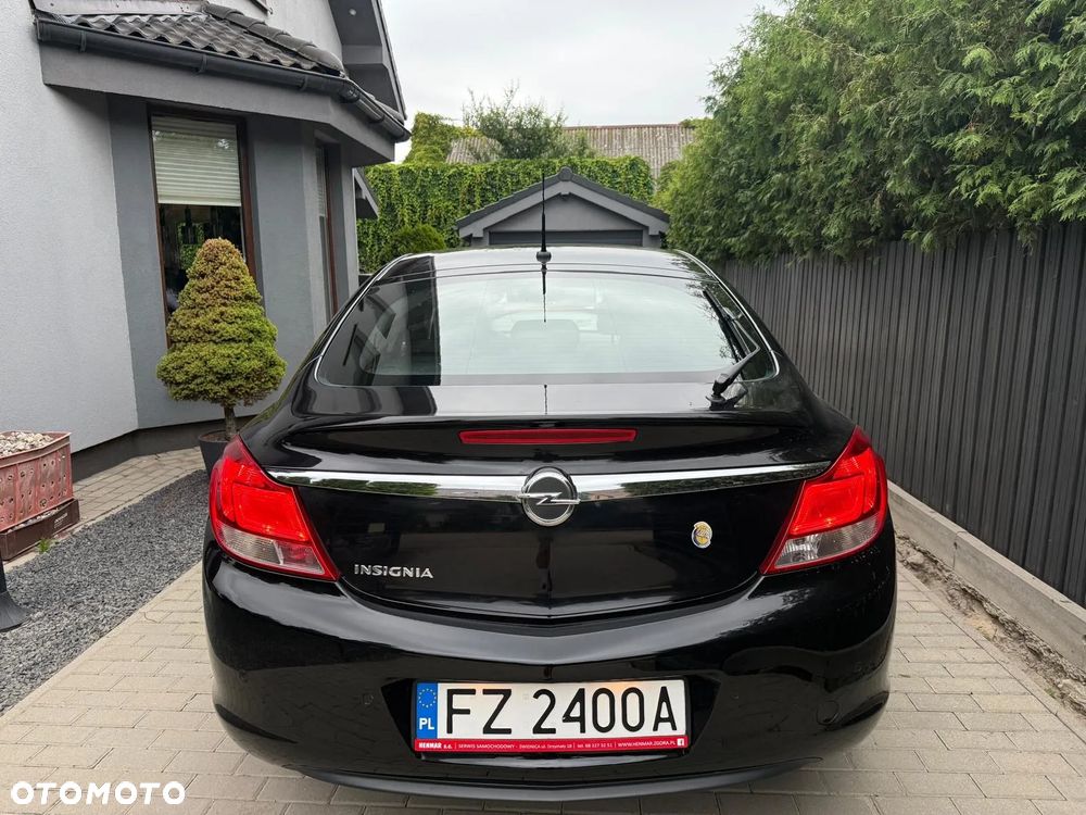 Opel Insignia 1.8 - 4