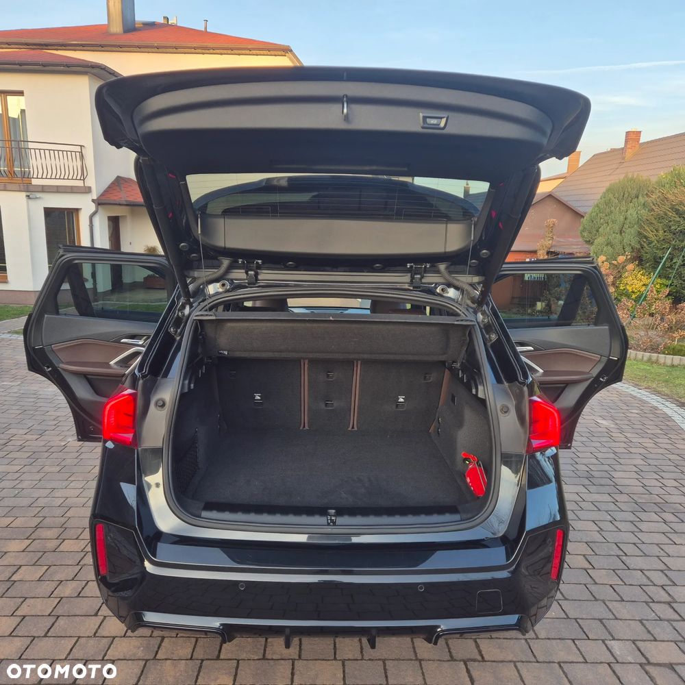 BMW iX1 xDrive30 M Sportpaket - 26