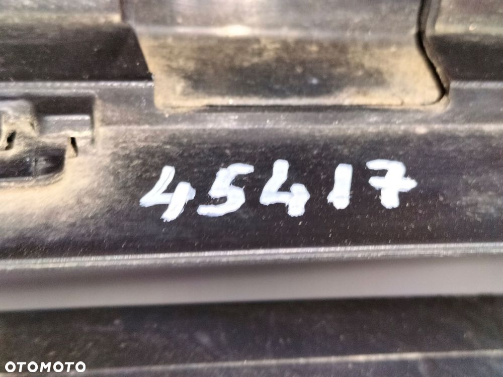 atrapa kratka grill toyota hilux viii lift 20- gr - 11