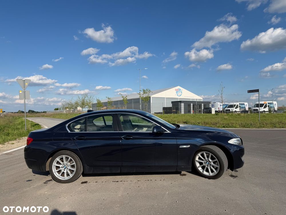 BMW Seria 5 520d - 5