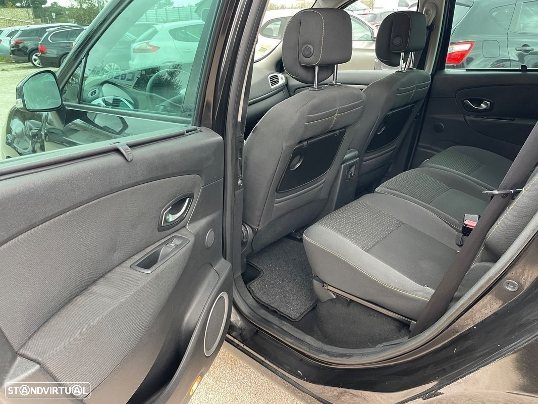 Renault Scénic 1.5 dCi Dynamique S EDC - 17