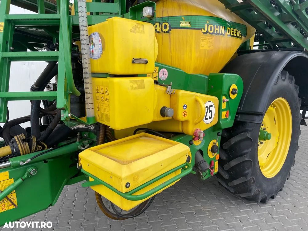 John Deere 840 - 19