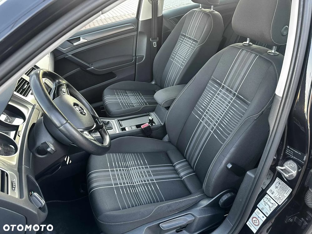 Volkswagen Golf 1.6 TDI BlueMotion Technology DSG Lounge - 6