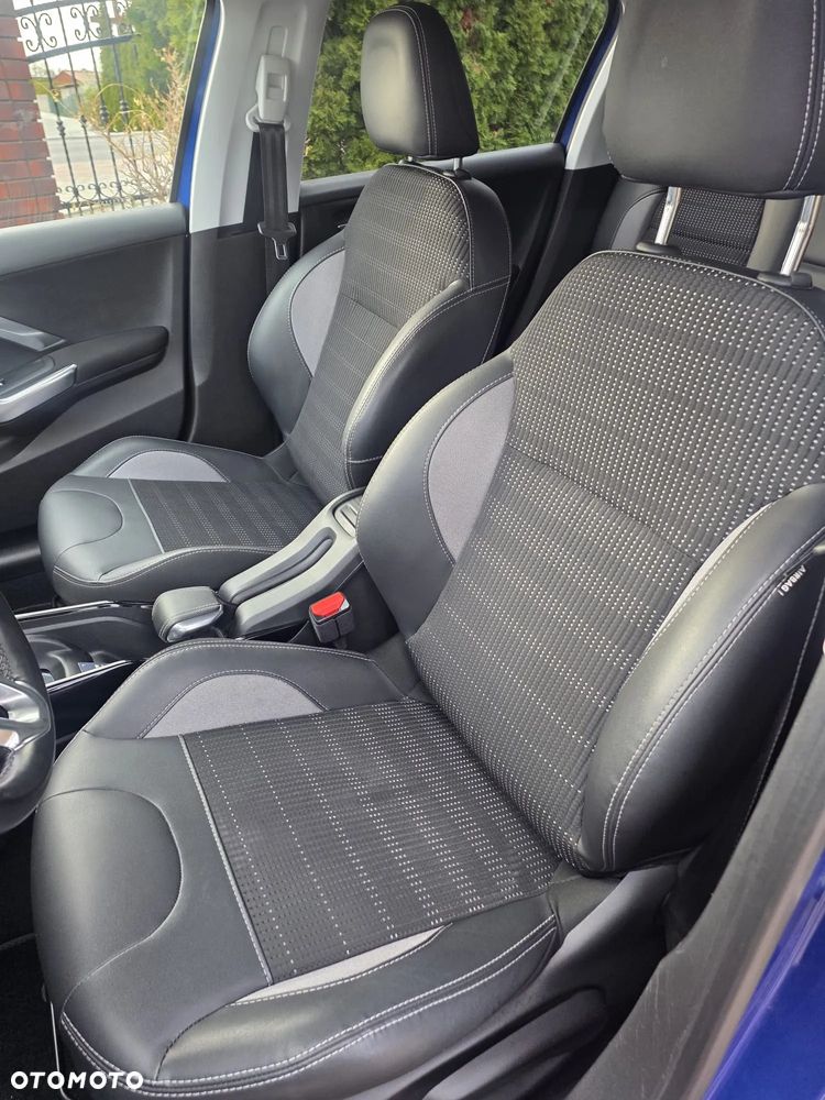 Peugeot 2008 PureTech 130 EAT8 Allure - 16