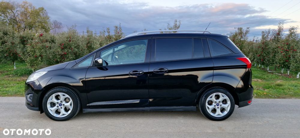 Ford Grand C-MAX - 13