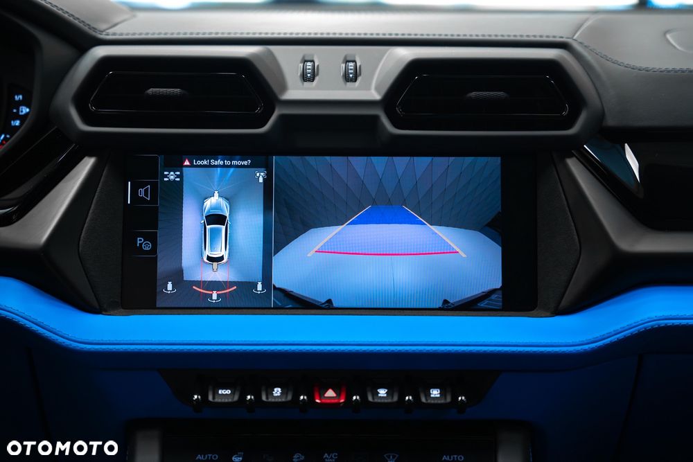 Lamborghini Urus - 17