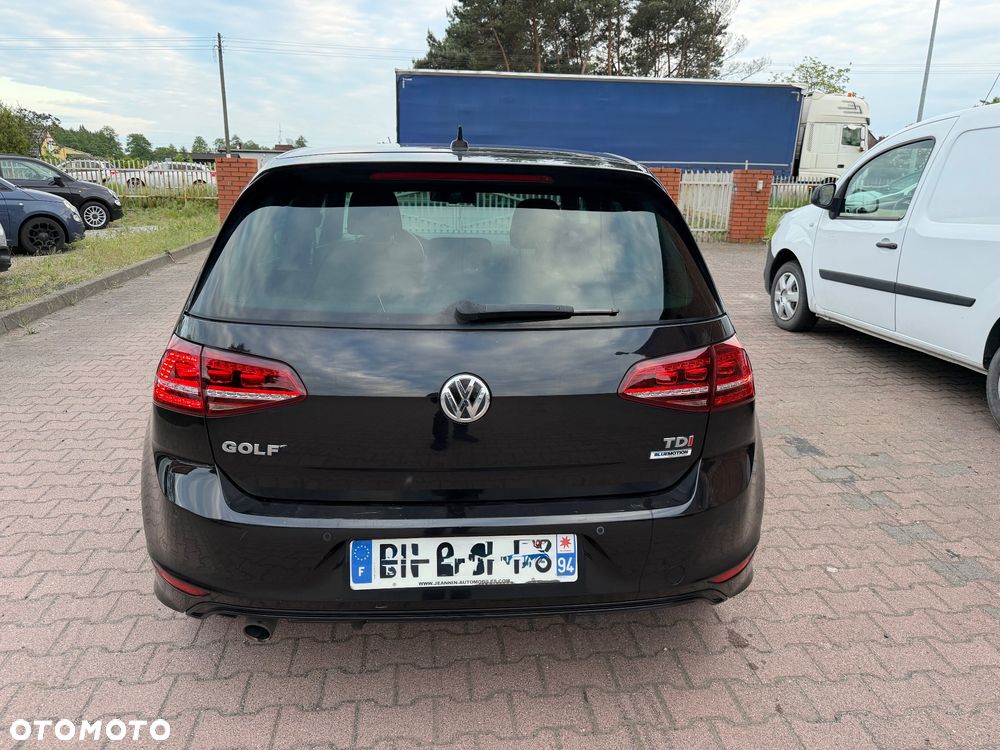 Volkswagen Golf - 14