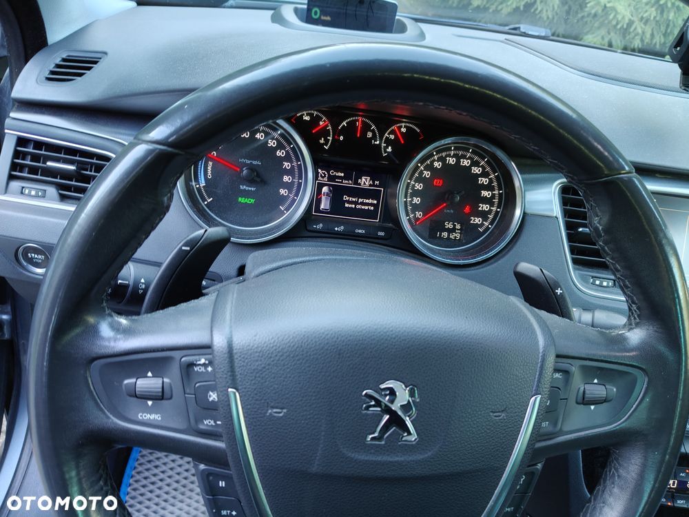 Peugeot 508 RXH Hybrid - 12