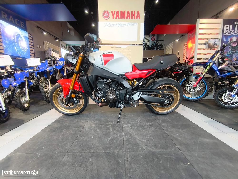 Yamaha XSR 900 - 10