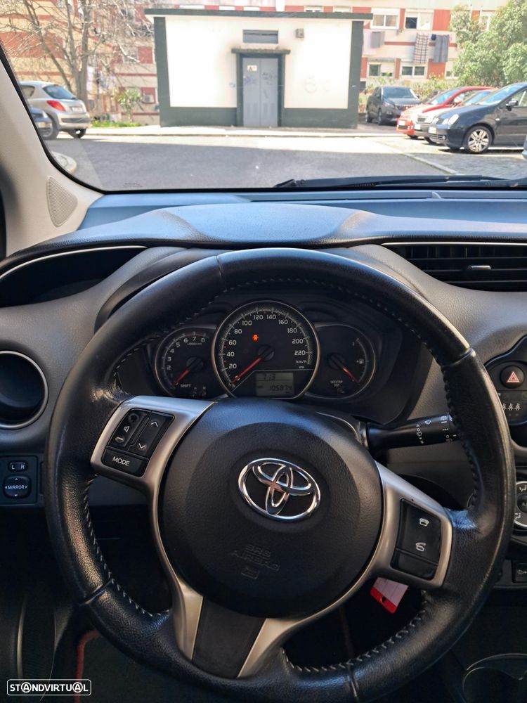 Toyota Yaris - 6