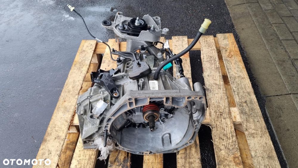 SKRZYNIA BIEGÓW MANUALNA RENAULT MEGANE IV 1.2 TCE TL4 087 320109866R - 2