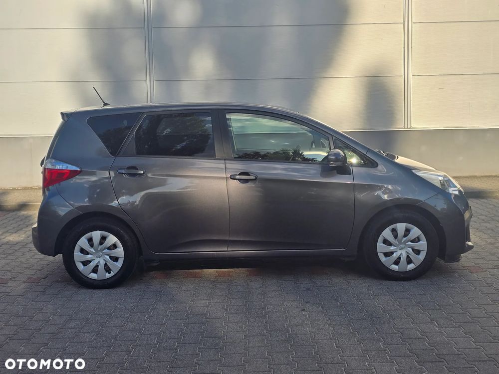 Toyota Verso S 1.33 VVT-i Life - 17
