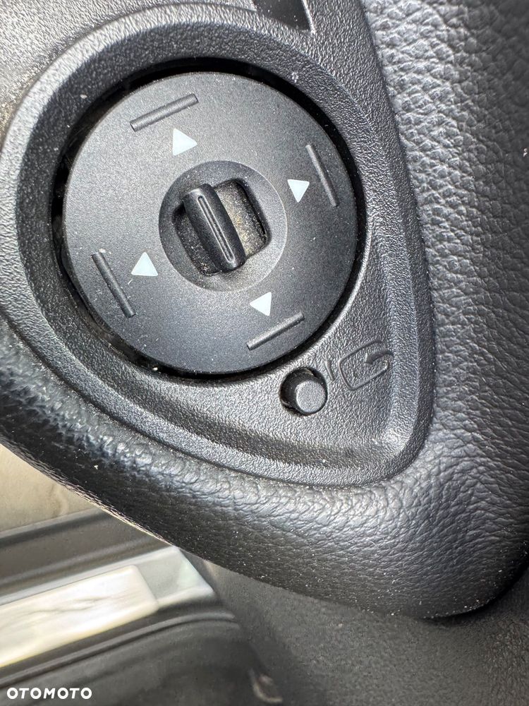 Ford Kuga 2.0 TDCi 4x4 Individual - 28