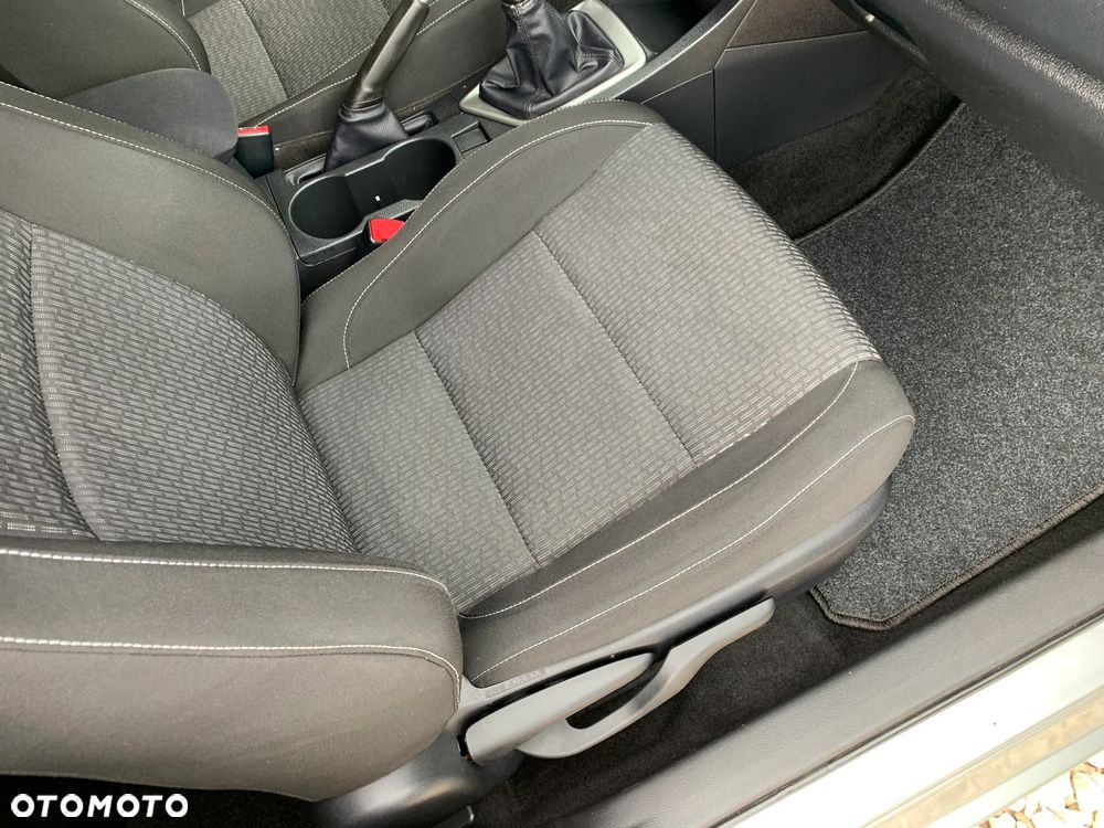 Toyota Auris 1.6 Prestige - 34