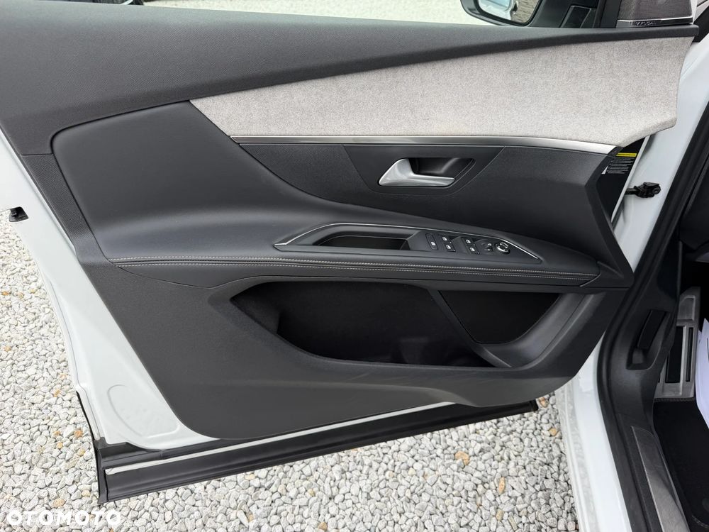 Peugeot 5008 PureTech 180 EAT8 Stop & Start GT - 22