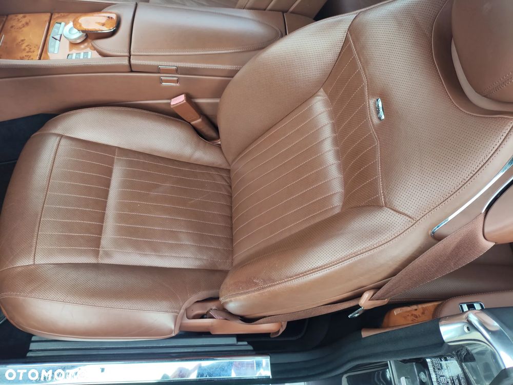 Mercedes-Benz CL 600 - 24