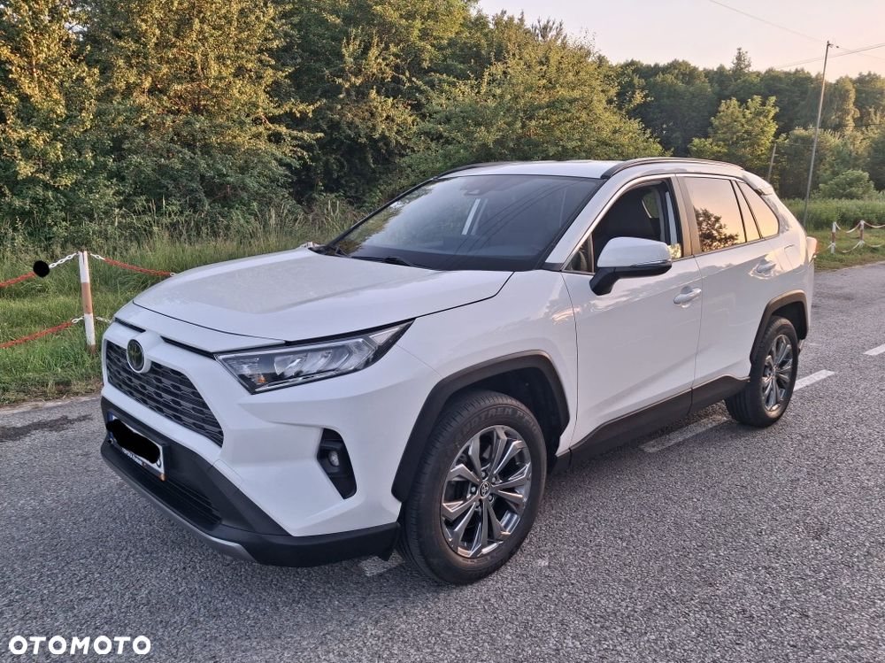 Toyota RAV4 - 1
