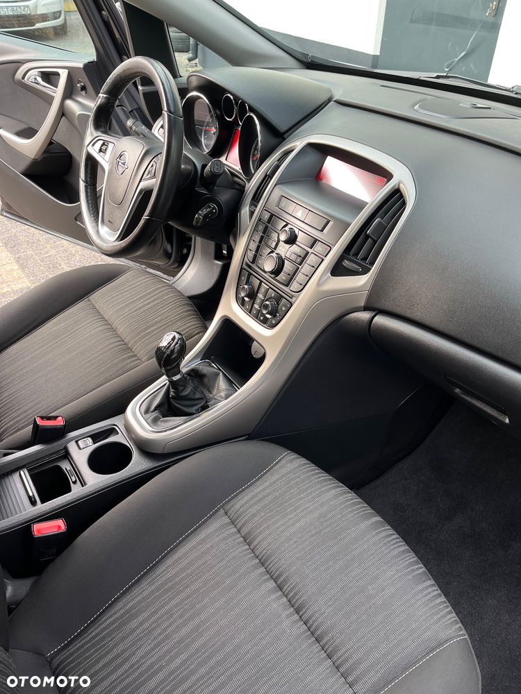 Opel Astra 1.4 T Cosmo EU6 - 12