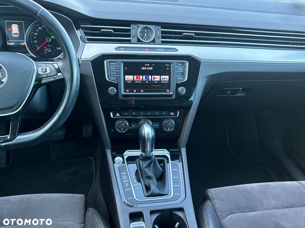 Volkswagen Passat 2.0 TDI BMT Highline - 26