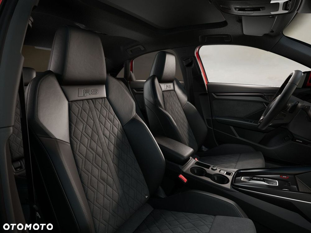 Audi RS3 Limousine - 8