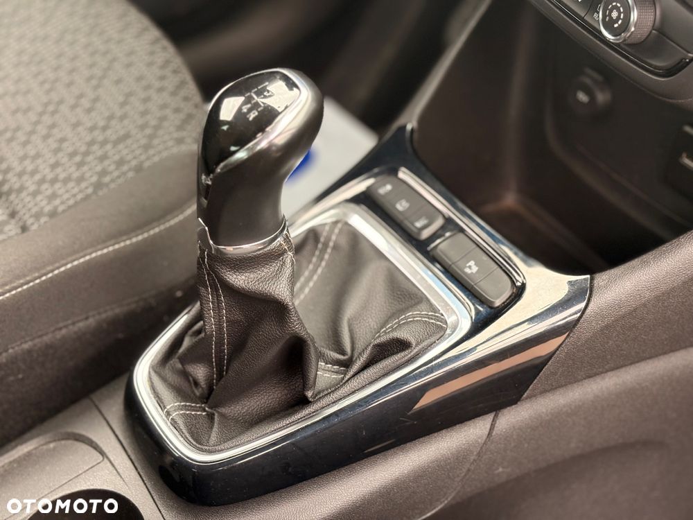 Opel Crossland X 1.2 Innovation - 21