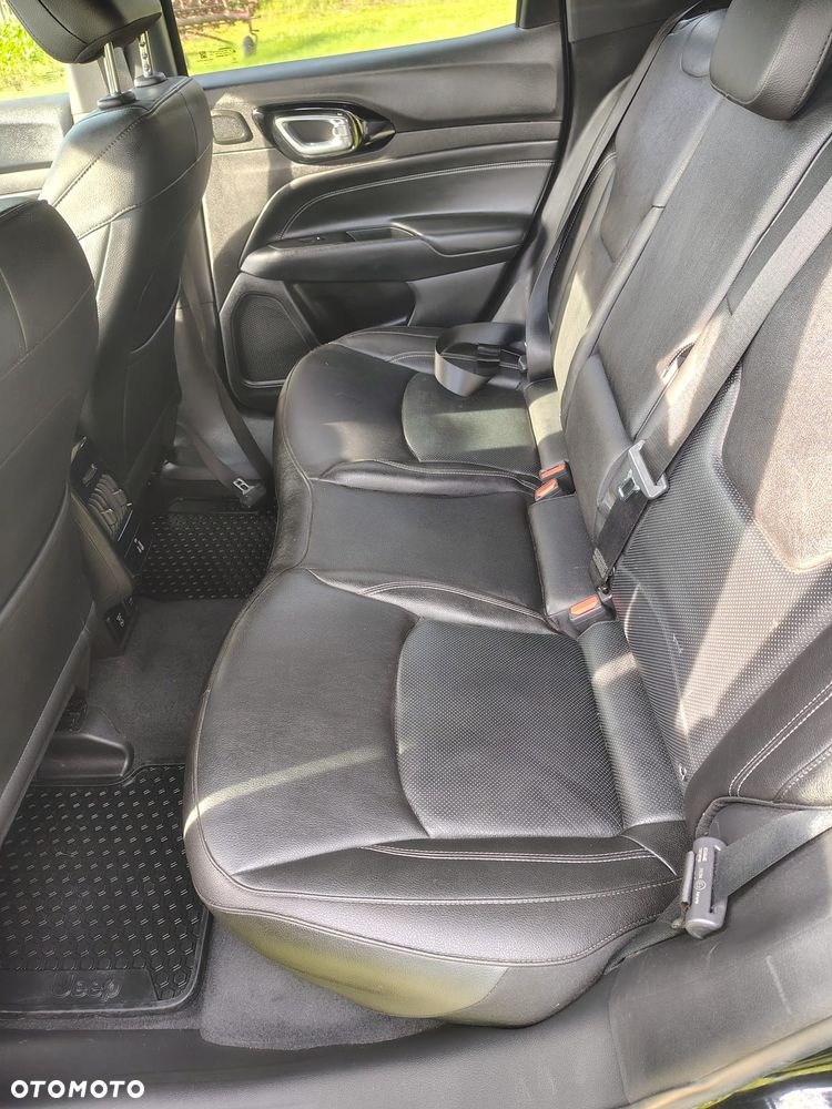 Jeep Compass 1.3 T-GDI 4xe Automatik S - 31