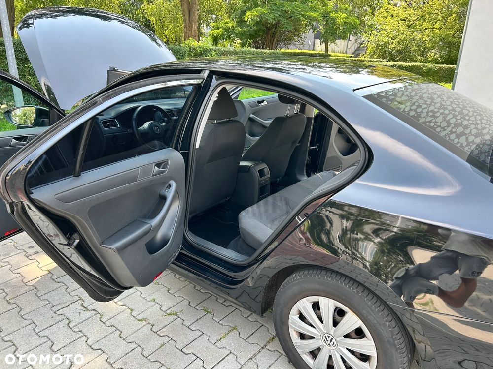 Volkswagen Jetta - 18
