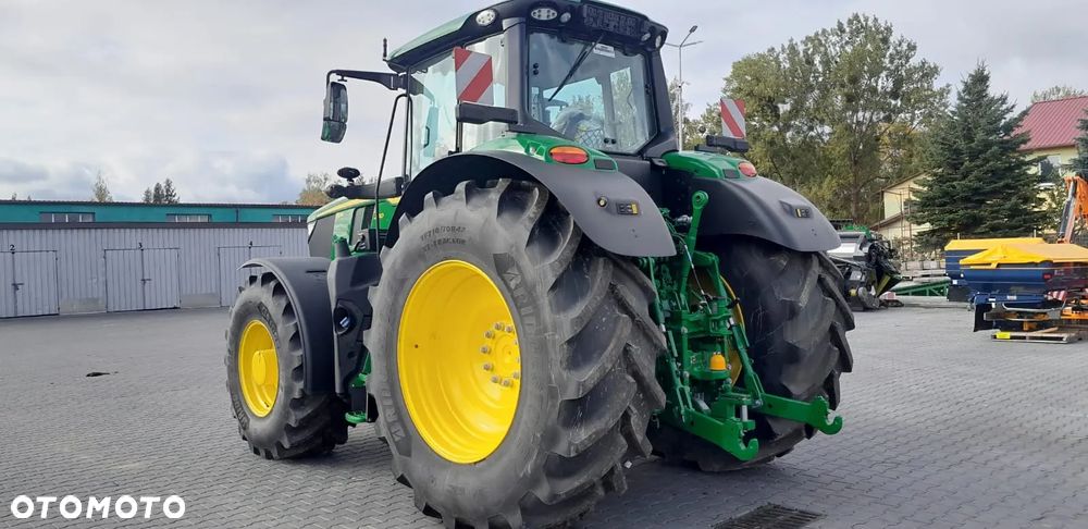 John Deere 6M 200 - 2