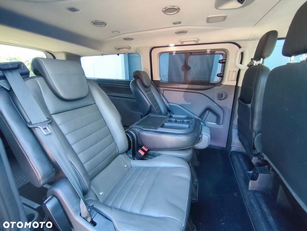 Ford Tourneo Custom 2.0 EcoBlue L1 Titanium SelectShift - 12