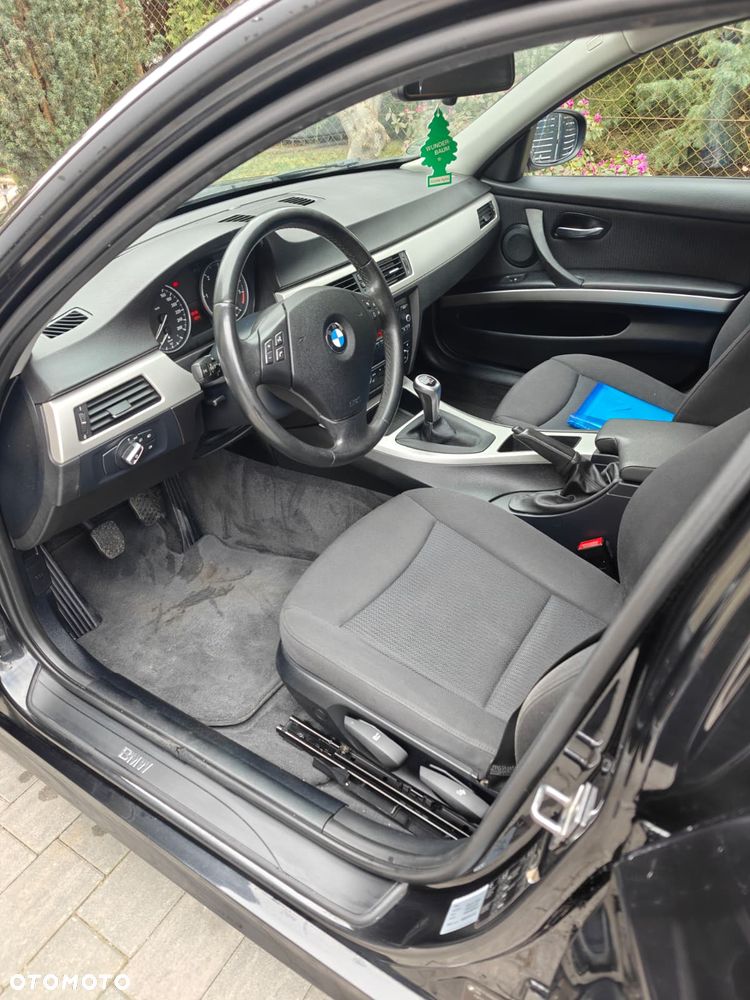 BMW Seria 3 318d DPF - 7