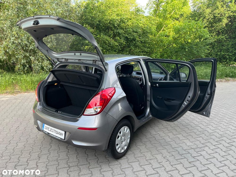 Hyundai i20 1.25 Comfort - 20
