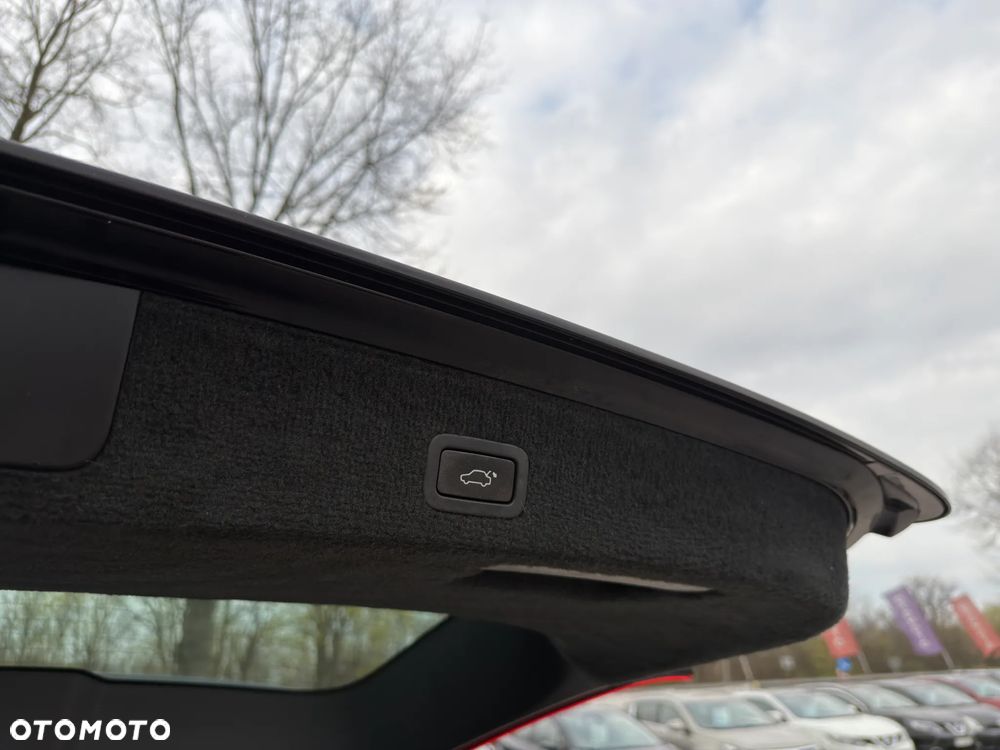 Volvo XC 70 ver-d4-drive--e-dynamic-momentum - 35