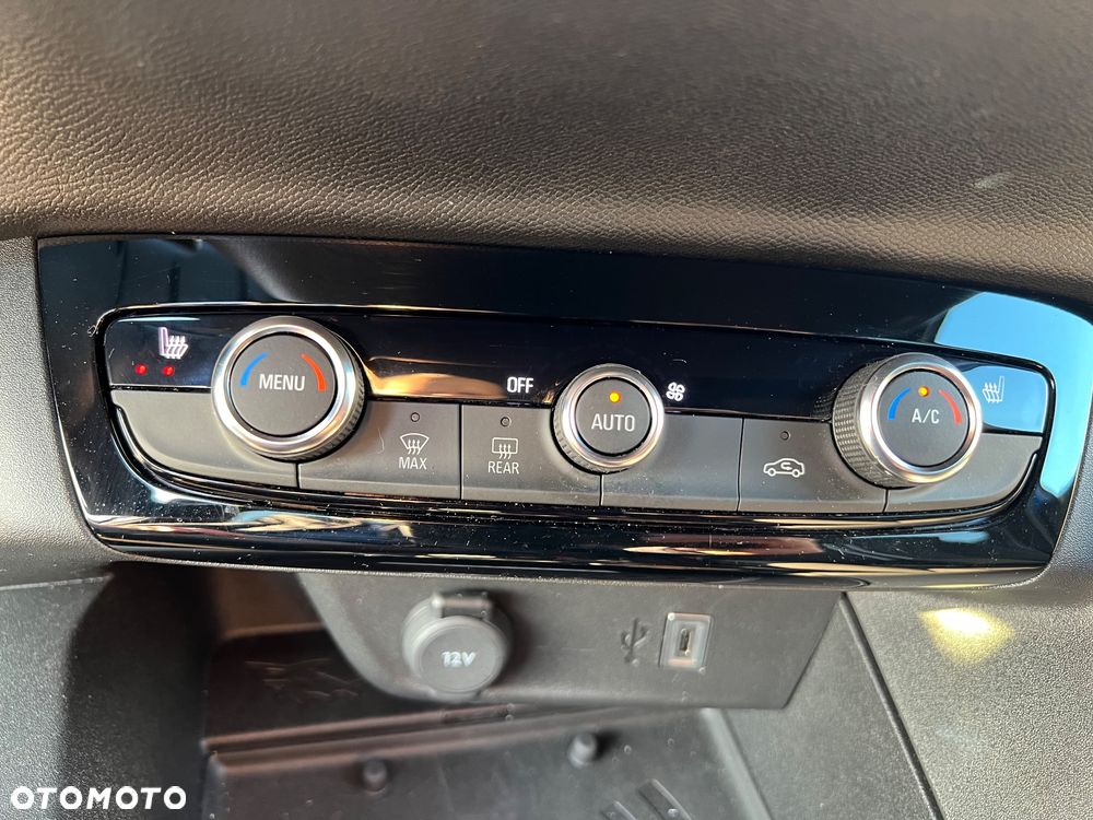 Opel Corsa 1.2 T mHEV GS eDCT - 18