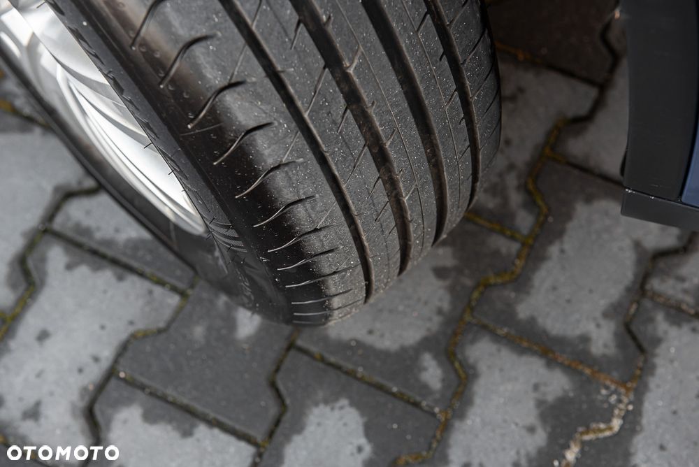 Volkswagen Tiguan - 29