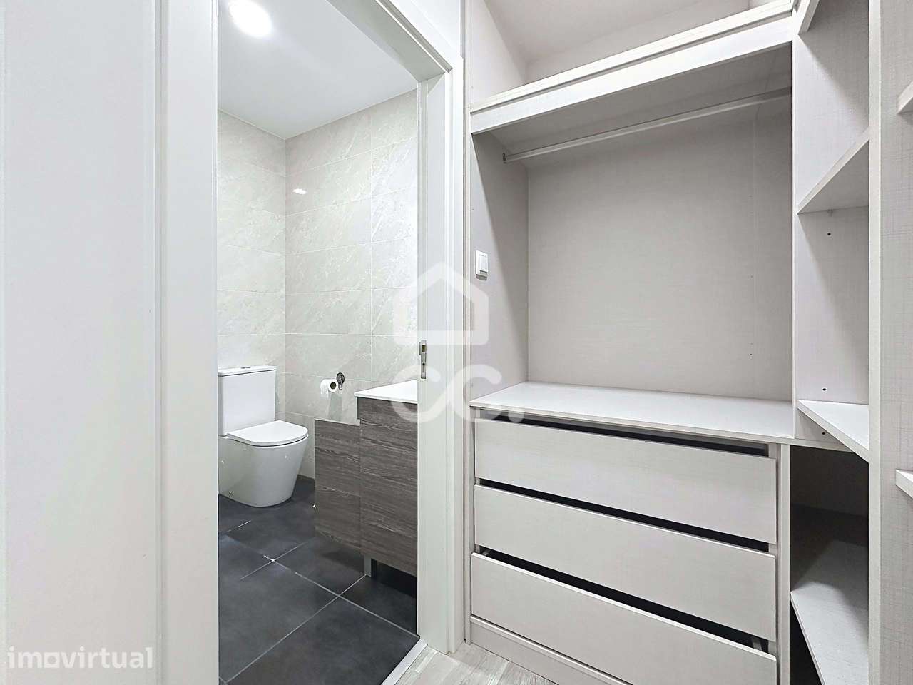 Excelente T3 como Novo no Centro | Ideal para Viver ou Investir - Grande imagem: 4/27