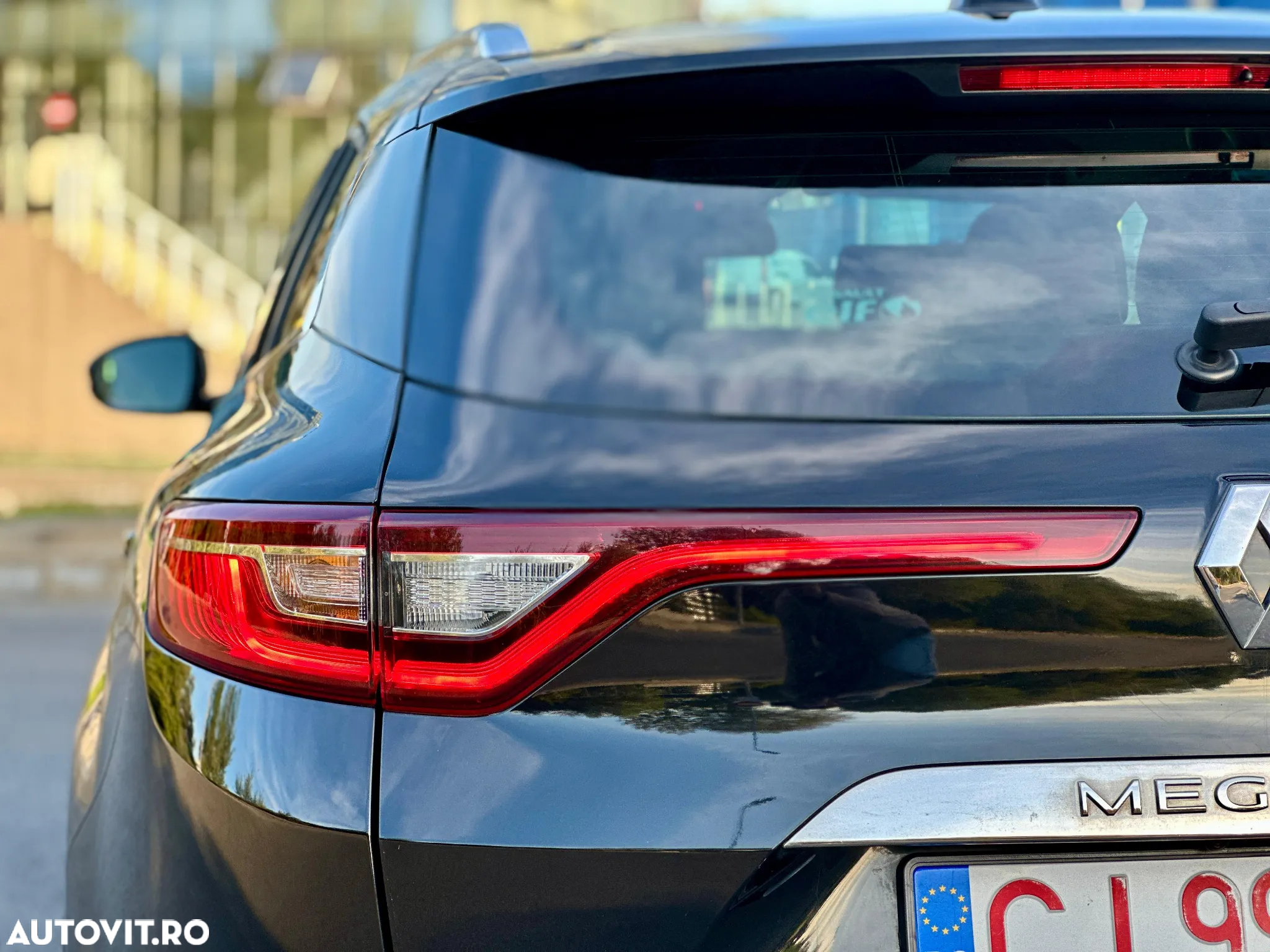 Renault Megane Grandtour ENERGY dCi 110 Start & Stopp Bose Edition - 12