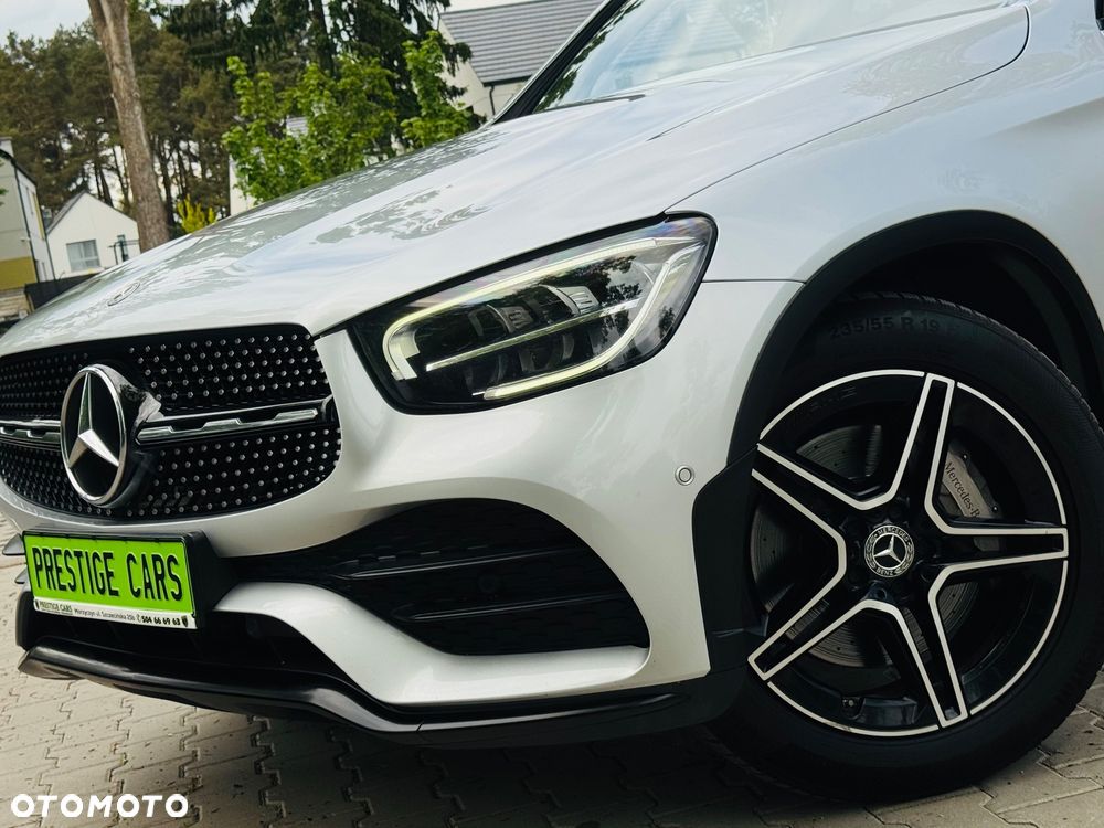 Mercedes-Benz GLC 220 d 4Matic 9G-TRONIC AMG Line Plus - 25