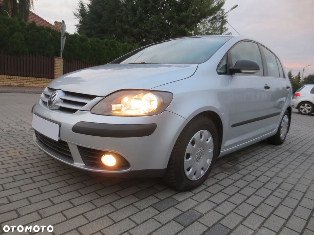 Volkswagen Golf Plus 1.9 TDI DPF Trendline DSG - 14